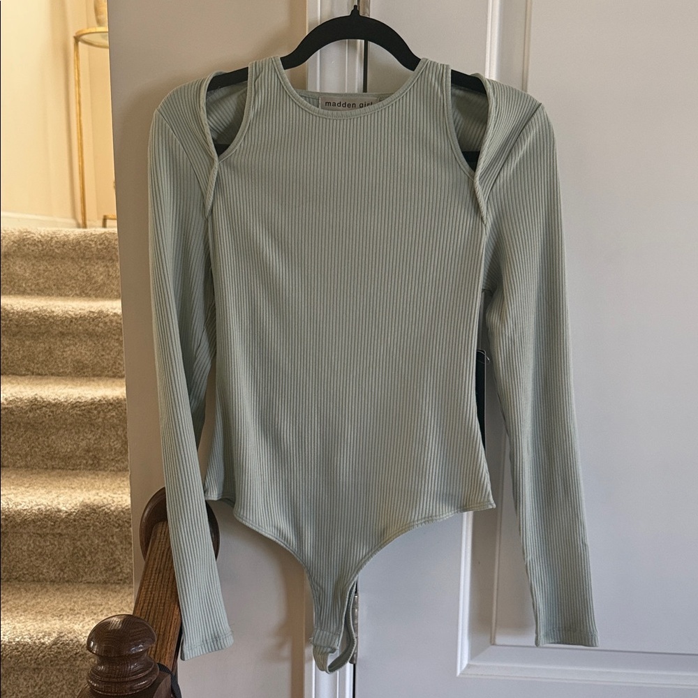 Madden Girl Juniors' Cut-Out Long-Sleeve Bodysuit - Picture 3 of 8